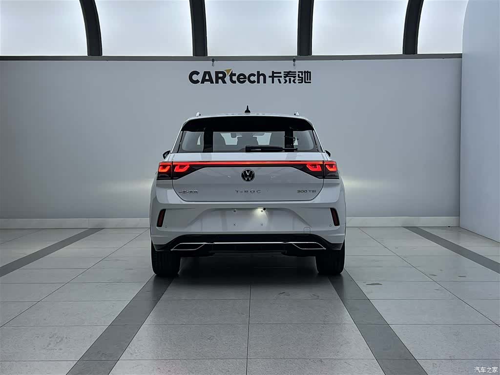 Volkswagen T-ROC, 2025 4