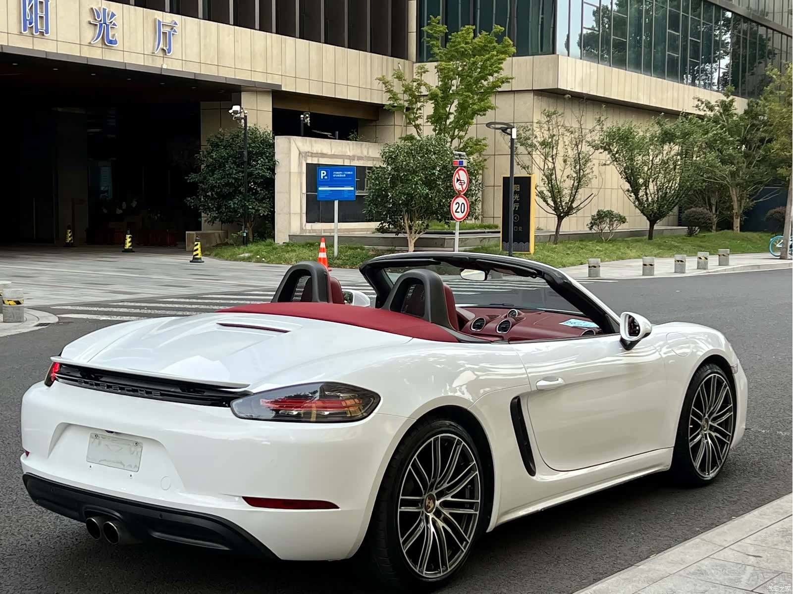 Porsche Boxster, 2020 10