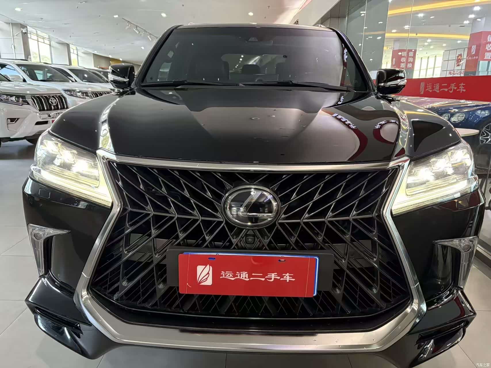Lexus LX, 2019 11