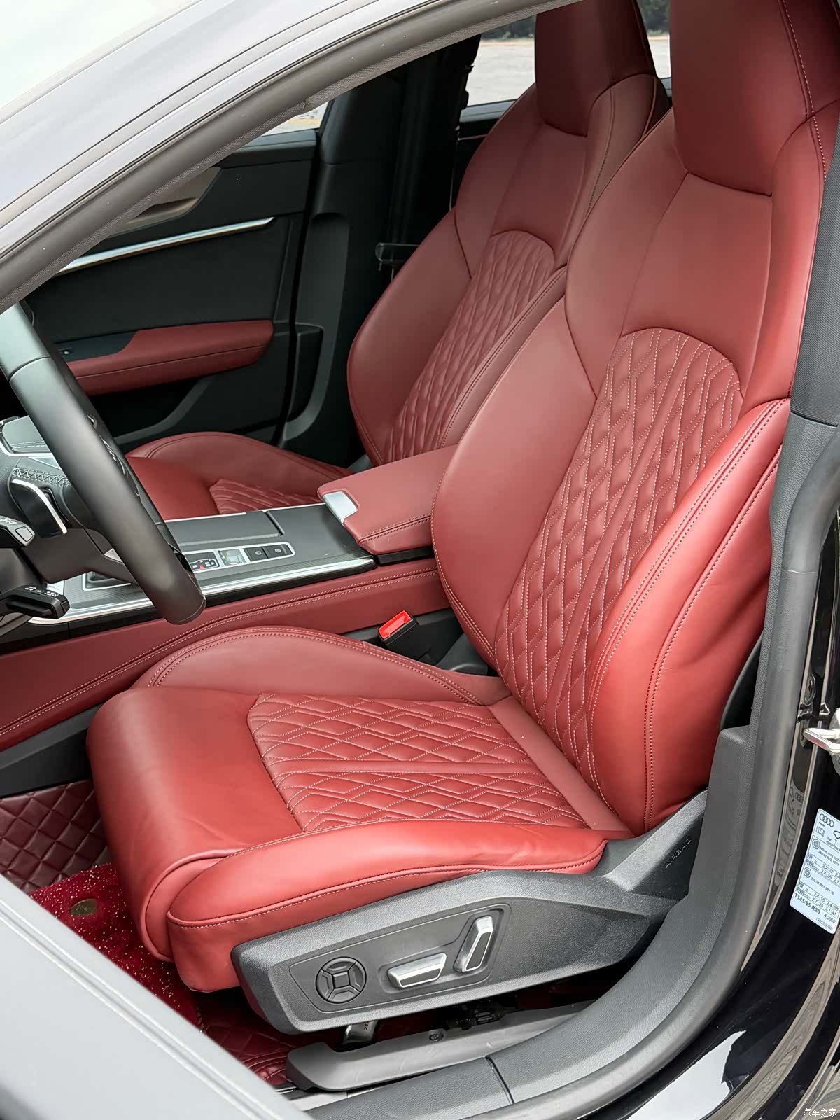 Audi A7L, 2025 7