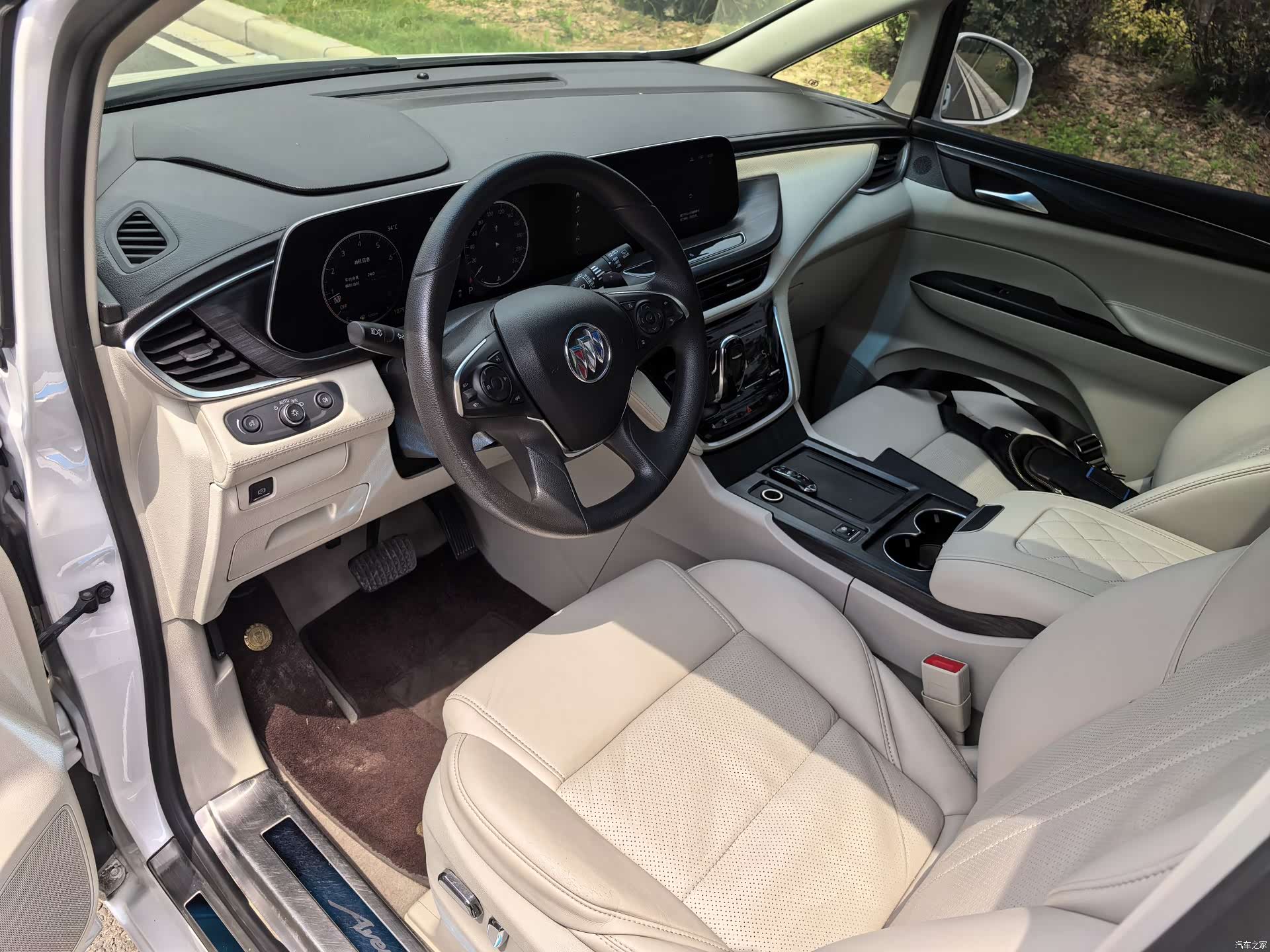 Buick GL8, 2021 4