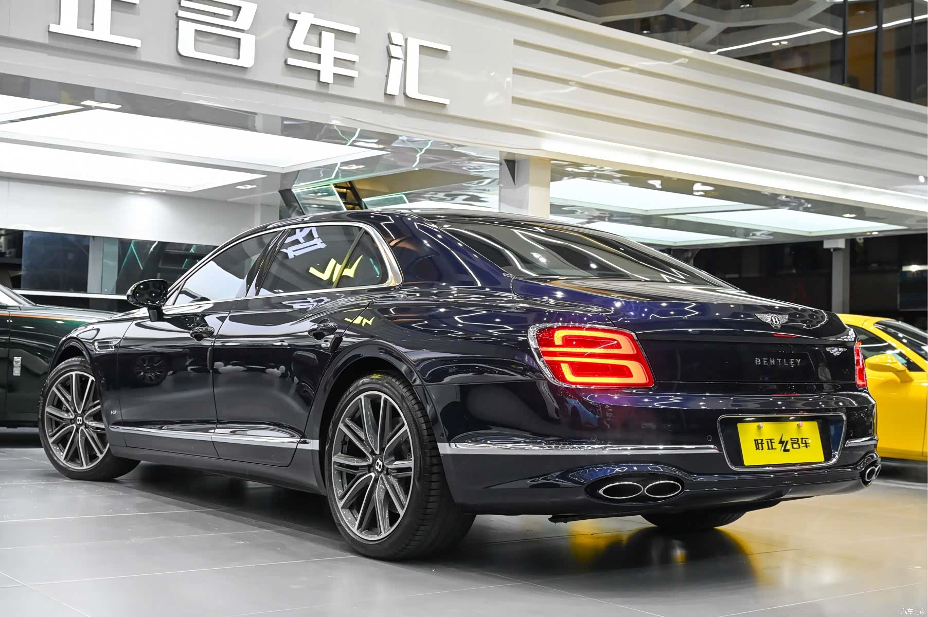 Bentley Flying Spur, 2021 6
