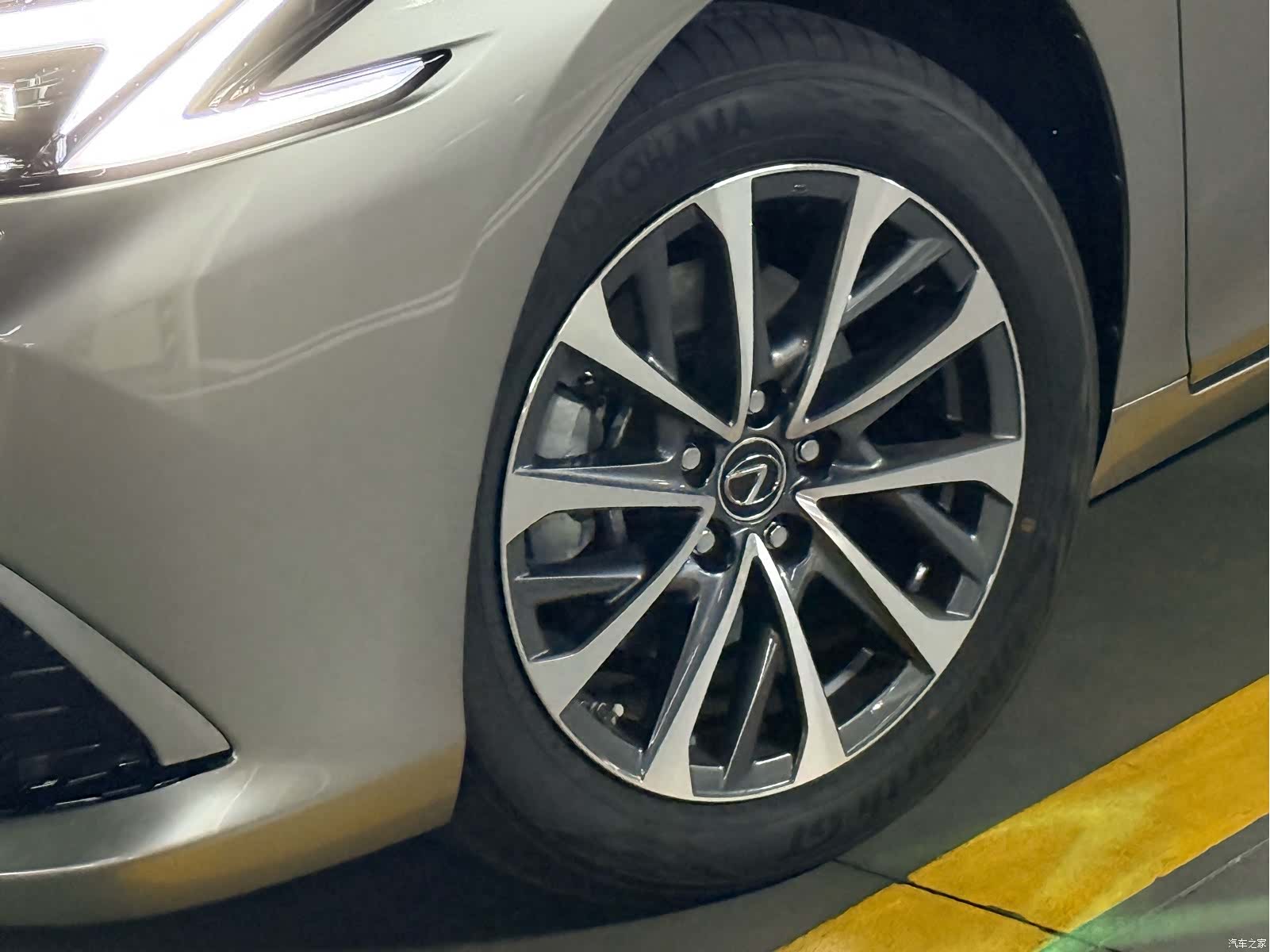 Lexus ES, 2026 7