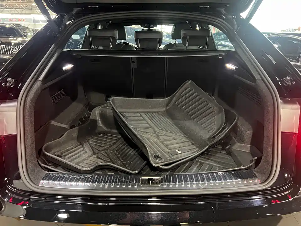 Audi Q8 Audi Q8