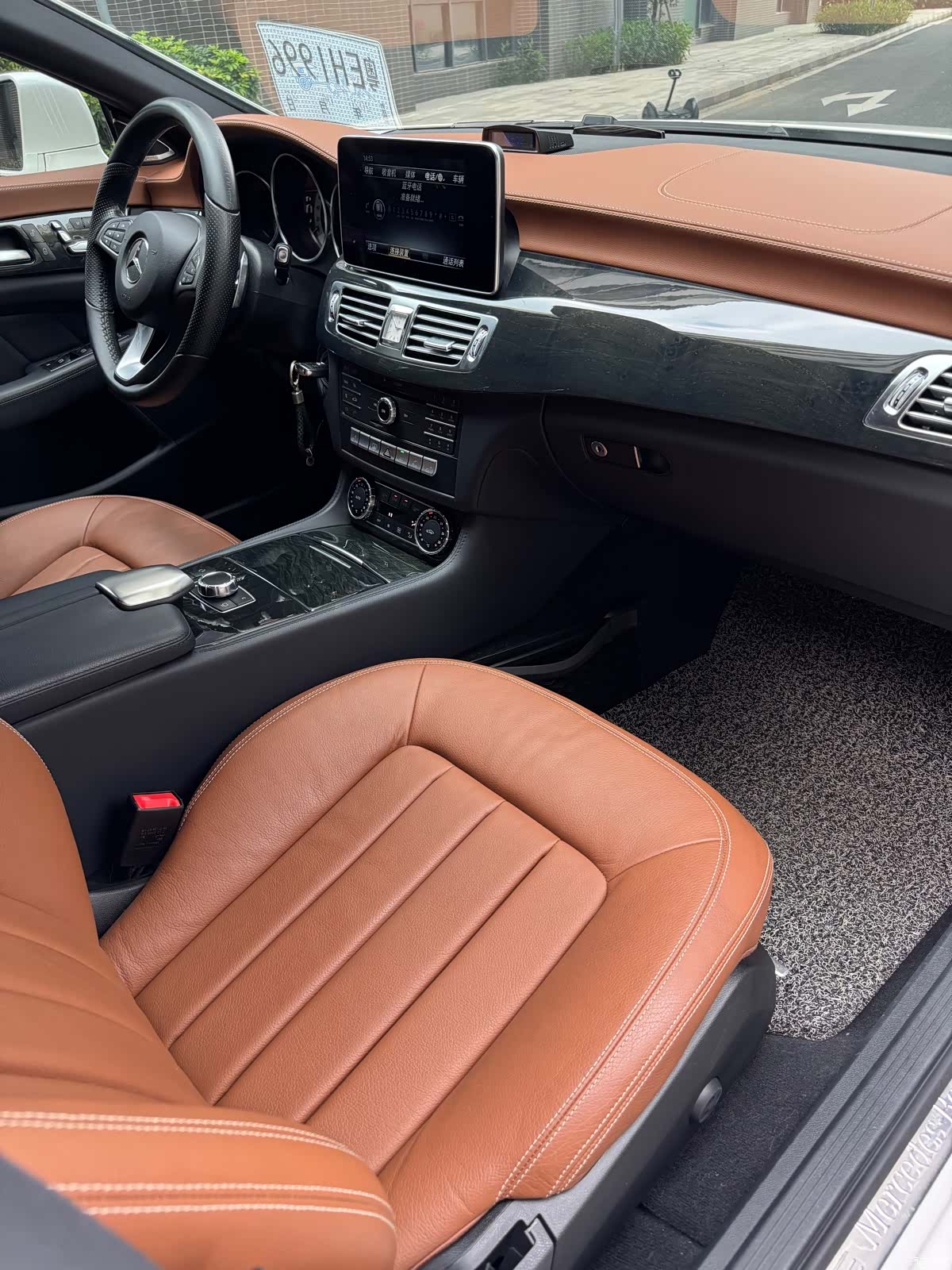 Mercedes-Benz CLS, 2016 24