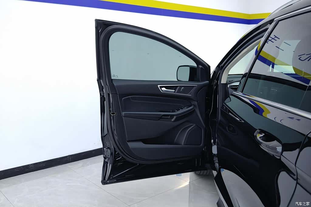 Ford Edge, 2023 7