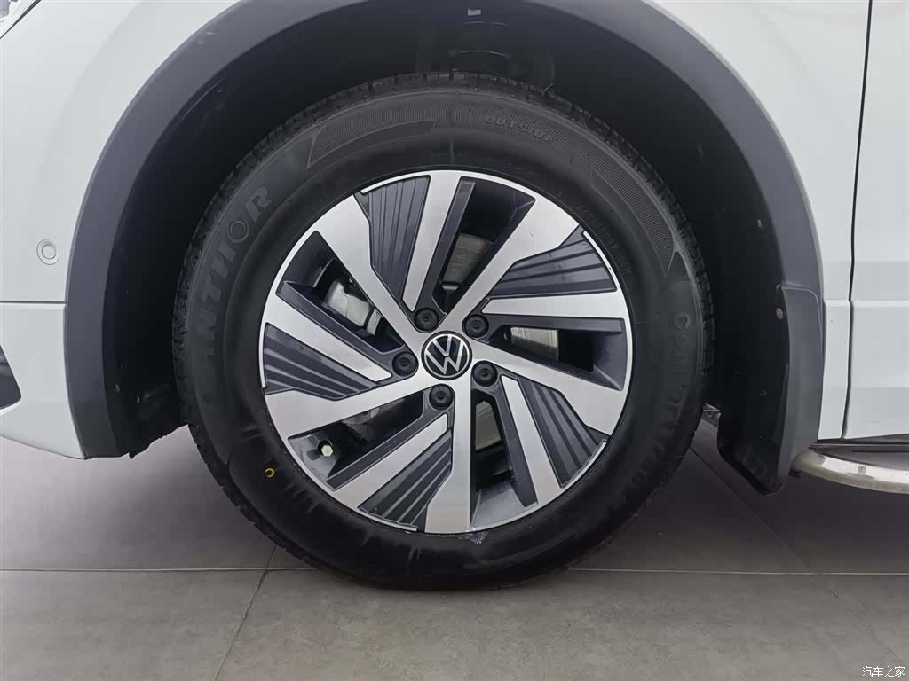Volkswagen Tiguan L, 2023 17