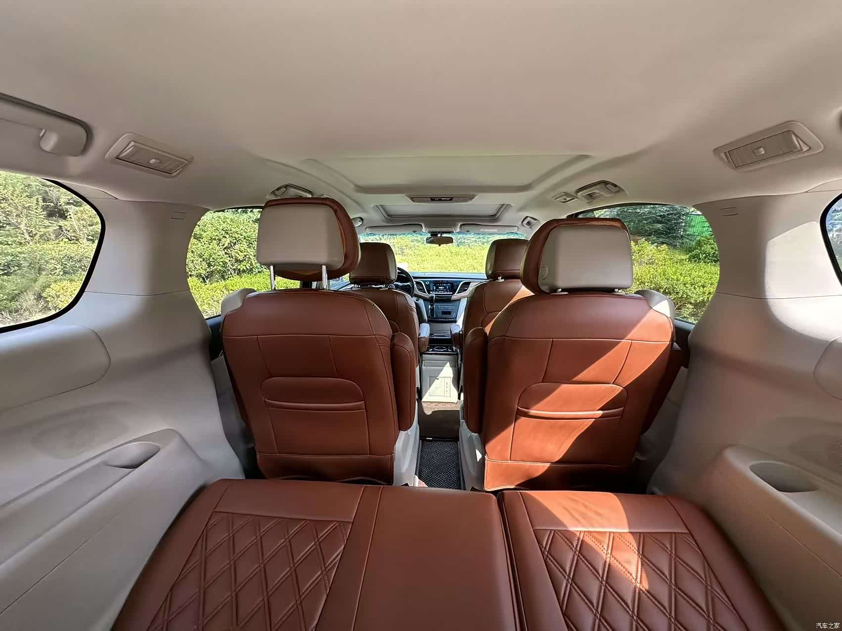 Buick GL8, 2019 13