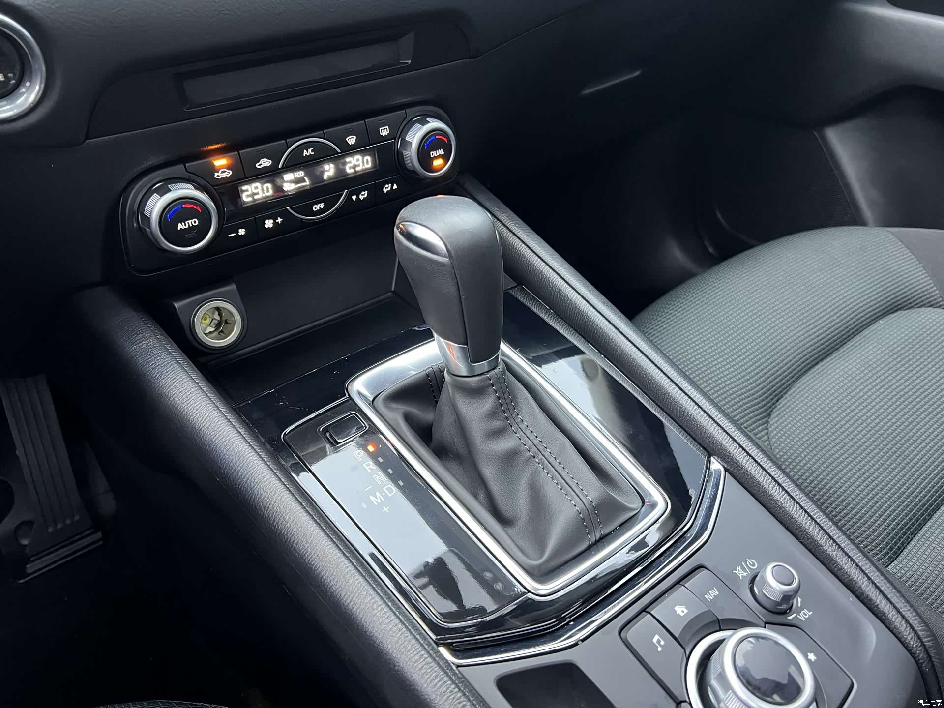 Mazda CX-5, 2022 12