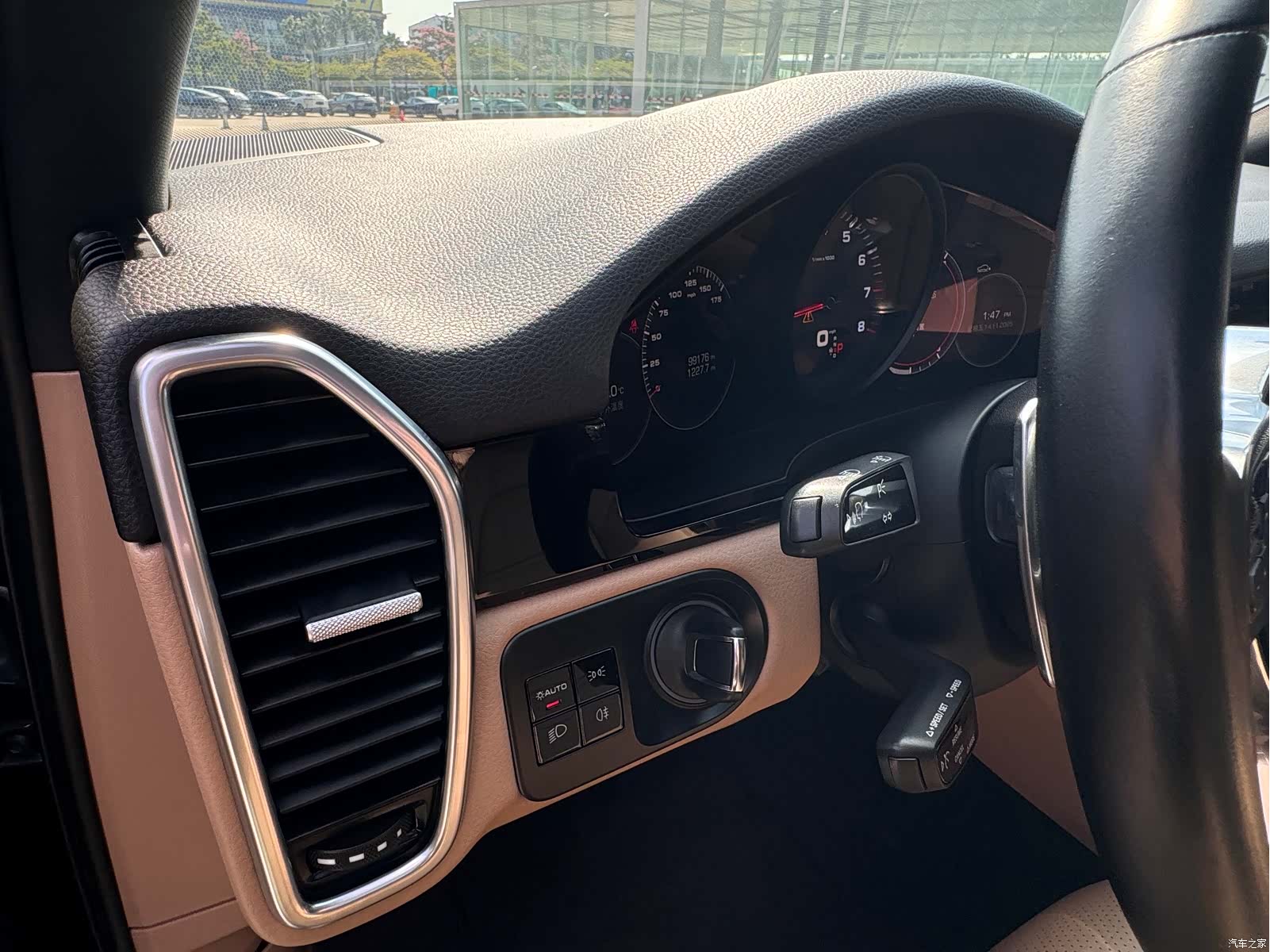 Porsche Cayenne, 2018 все фото