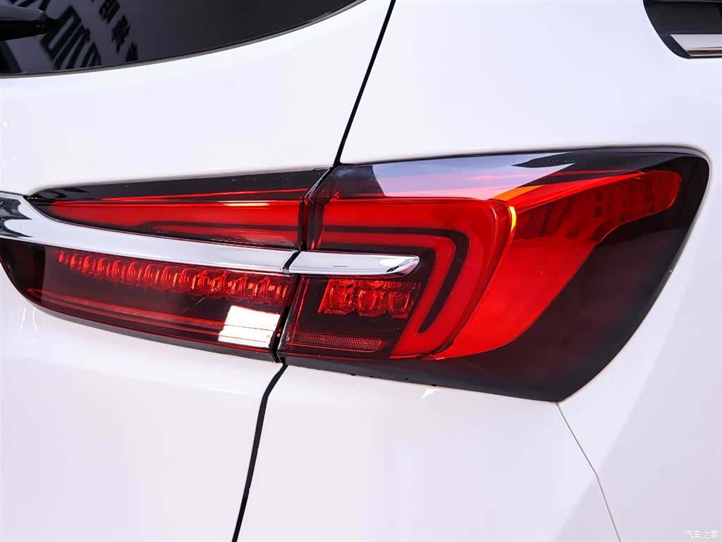 Buick GL8, 2023 9