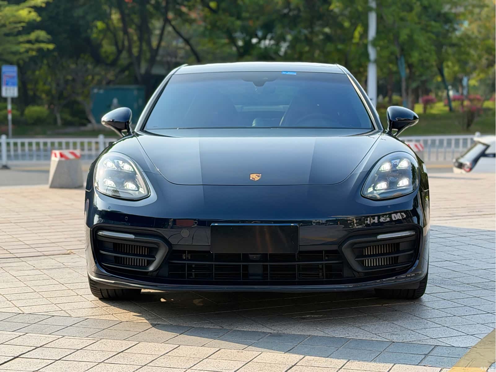 Porsche Panamera, 2022 2