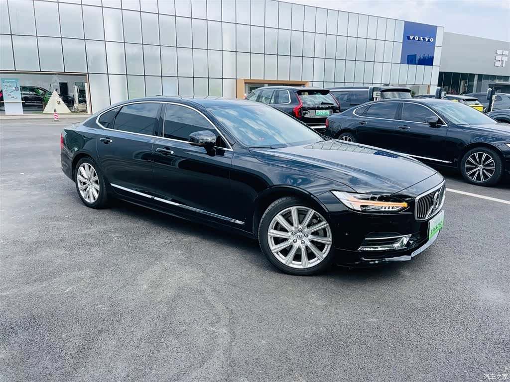 Volvo S90, 2019 все фото