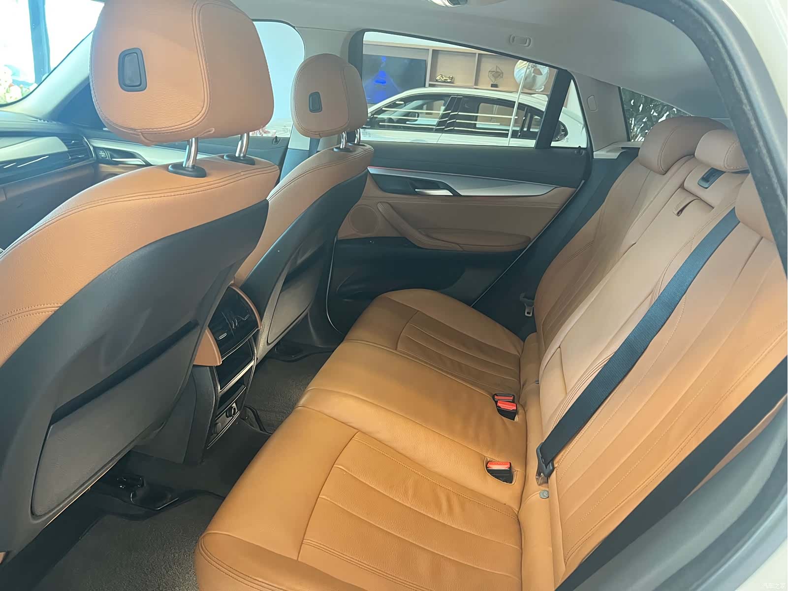 BMW X6, 2016 9
