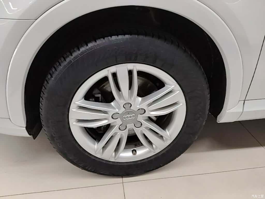 Audi Q3, 2015 23