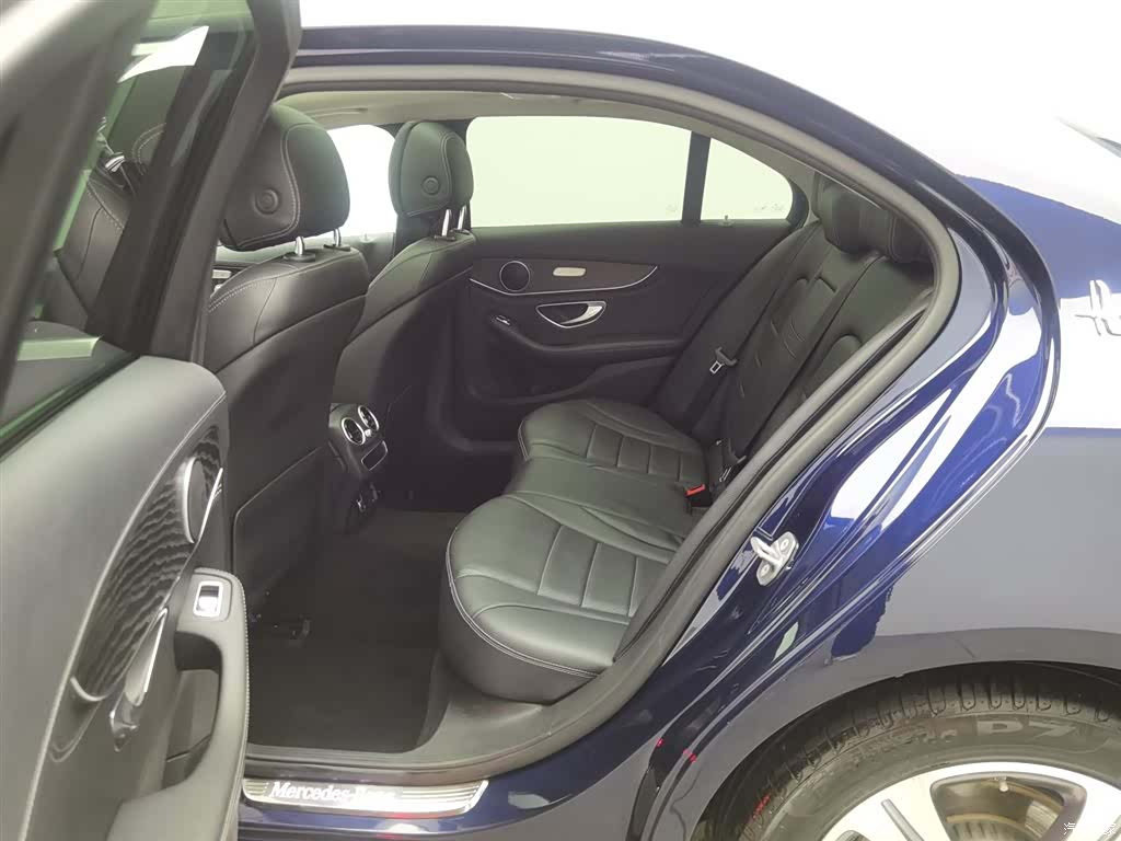 Mercedes-Benz C-Class, 2019 15