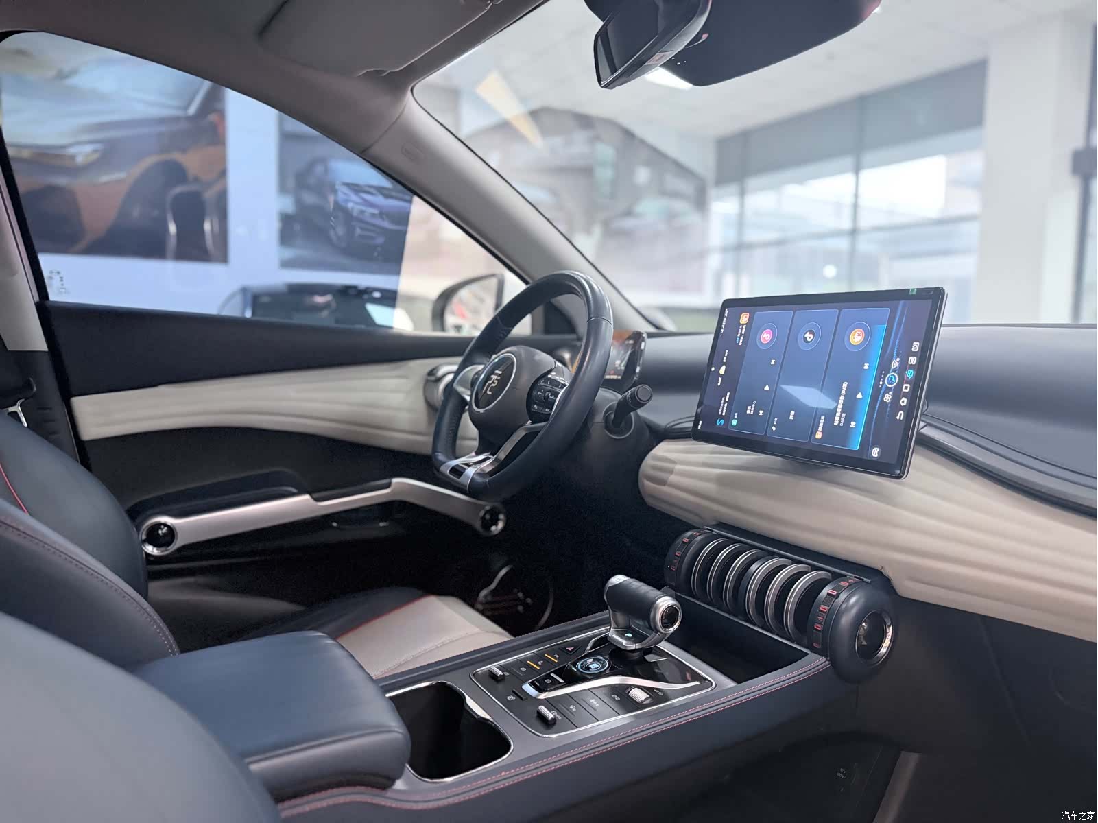 BYD Yuan, 2023 13
