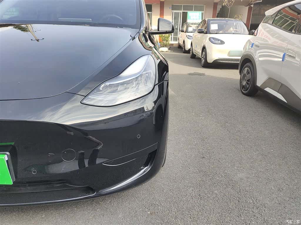 Tesla Model Y, 2022 15