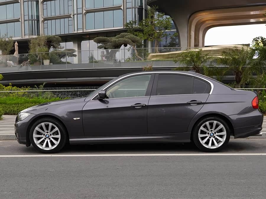 BMW 3 Series 2009, фото 4