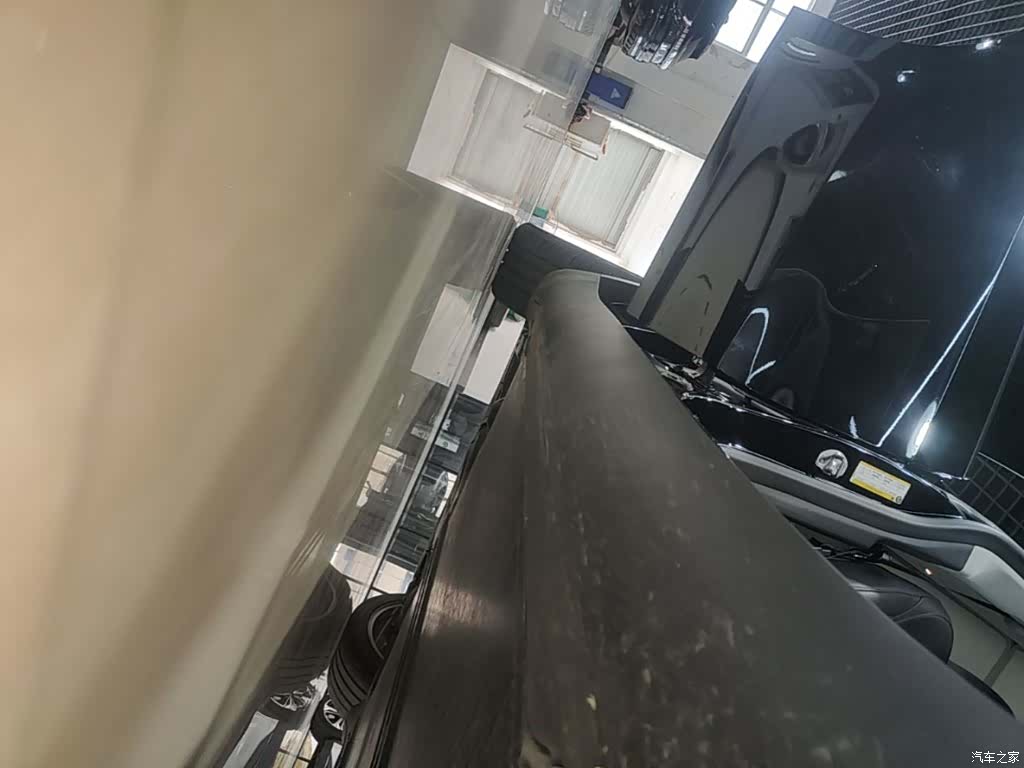 Tesla Model Y, 2023 21