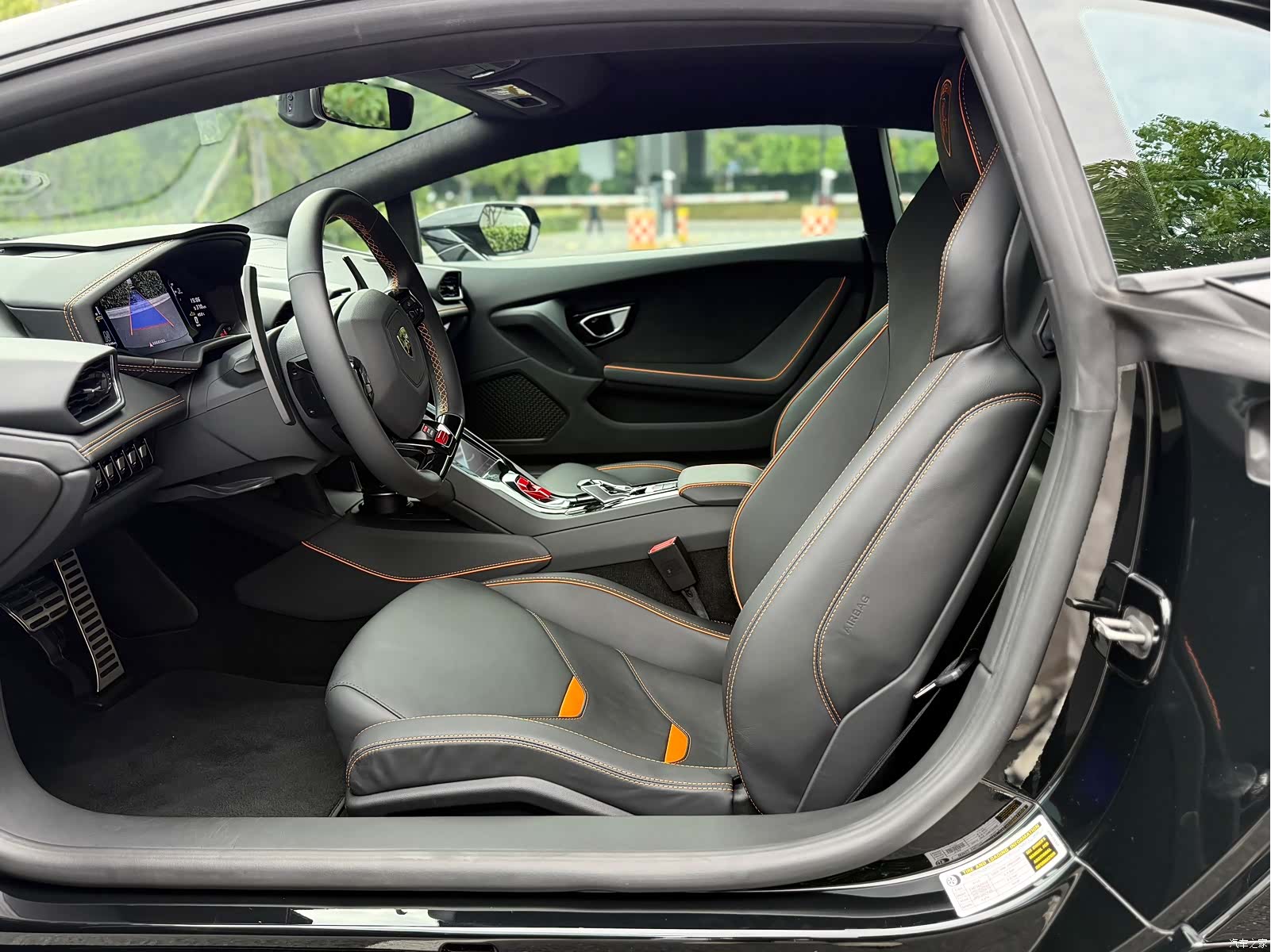 Lamborghini Huracán, 2023 12
