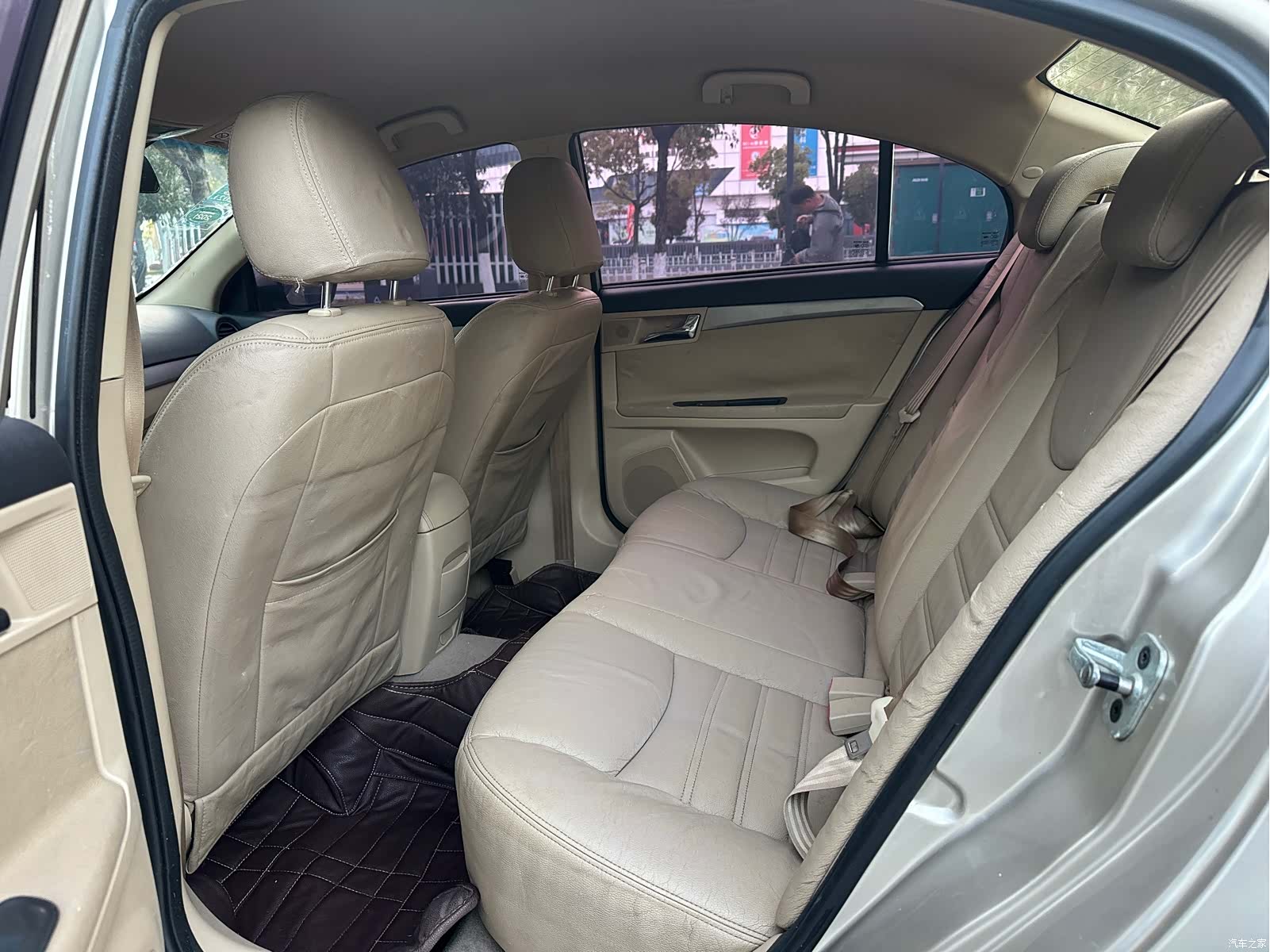 Roewe 350, 2014 7