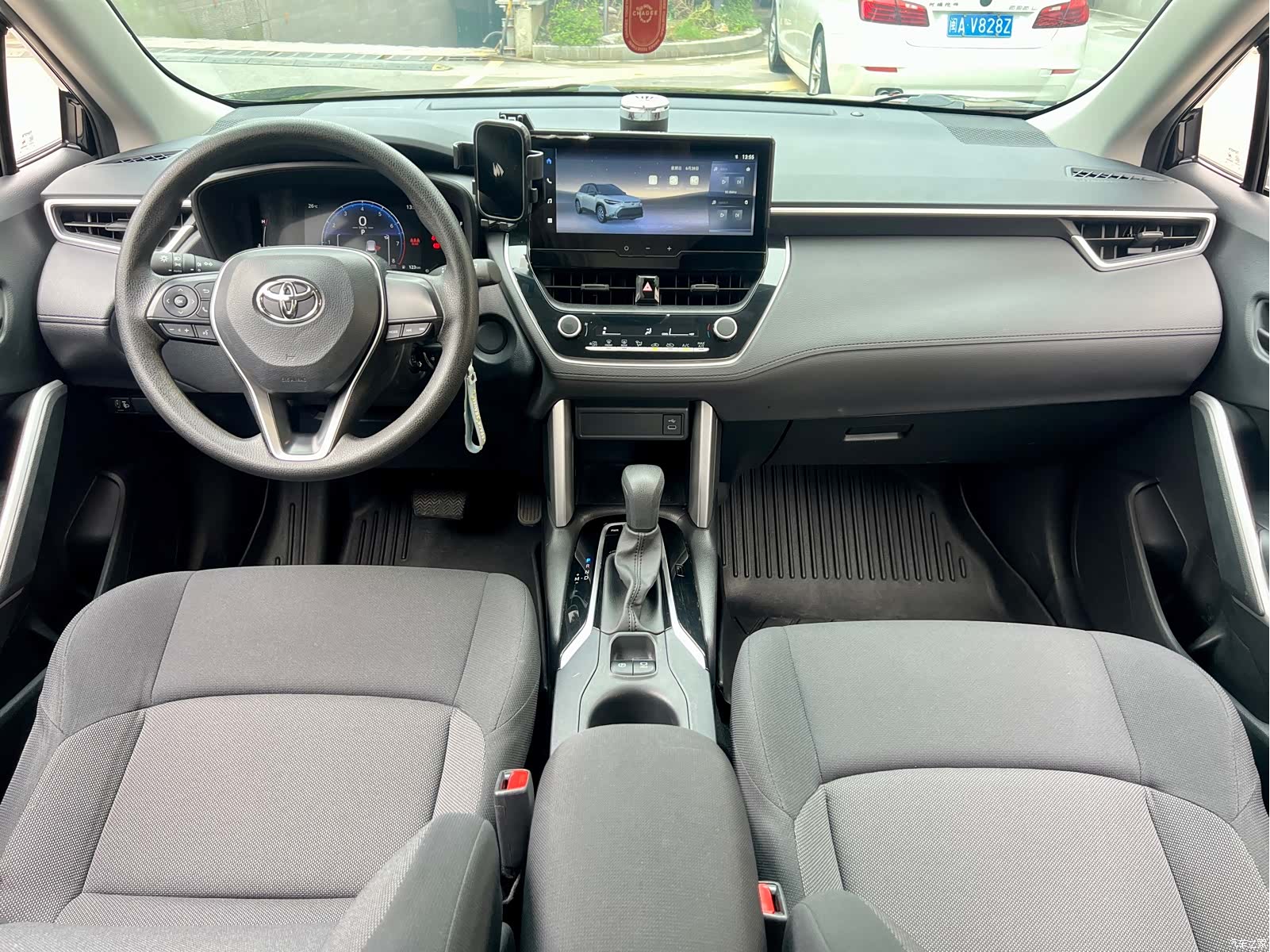 Toyota Frontlander, 2024 8