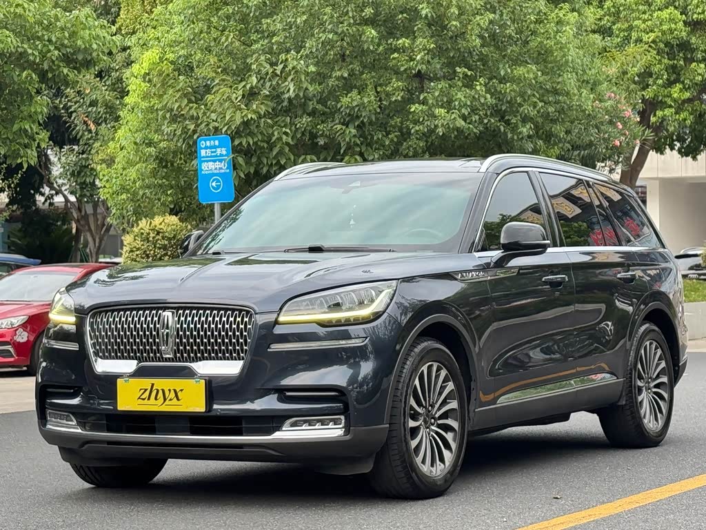 Lincoln Aviator
