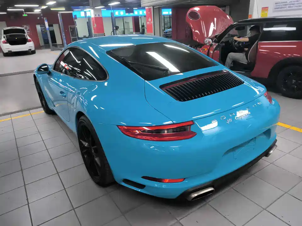 Porsche 911