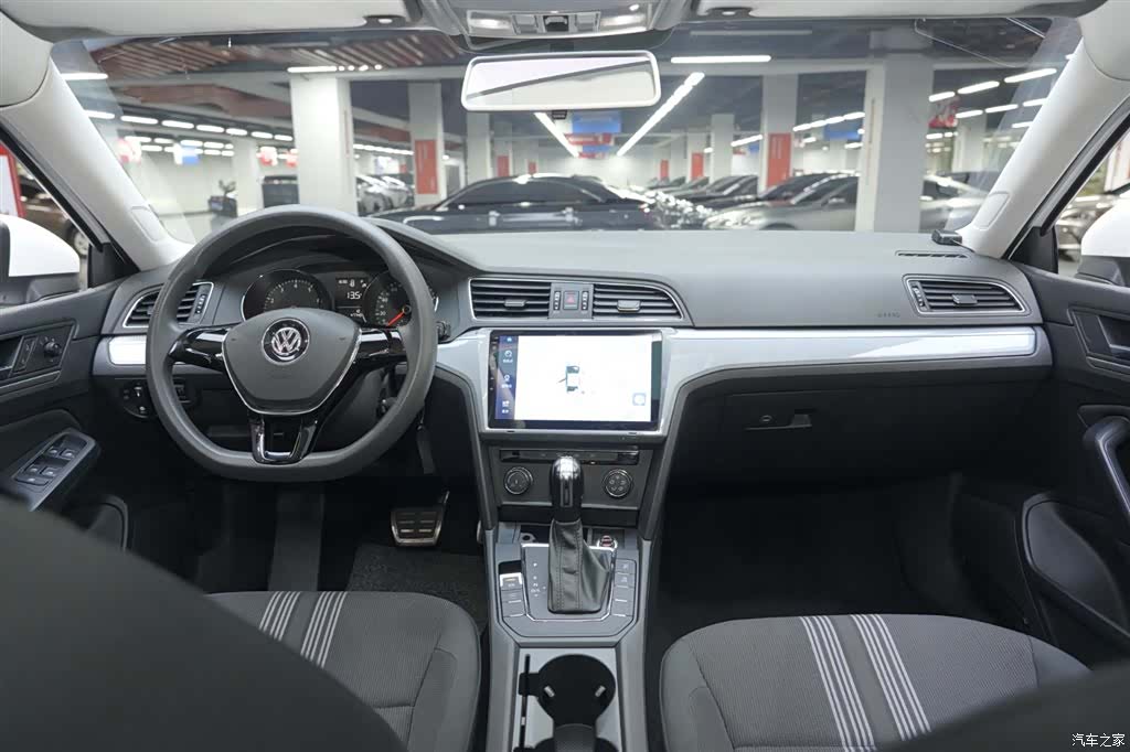 Volkswagen Lamando, 2017 17