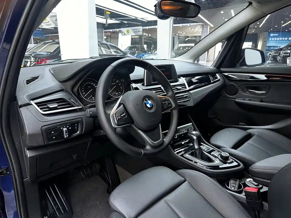 BMW 2 series station wagon