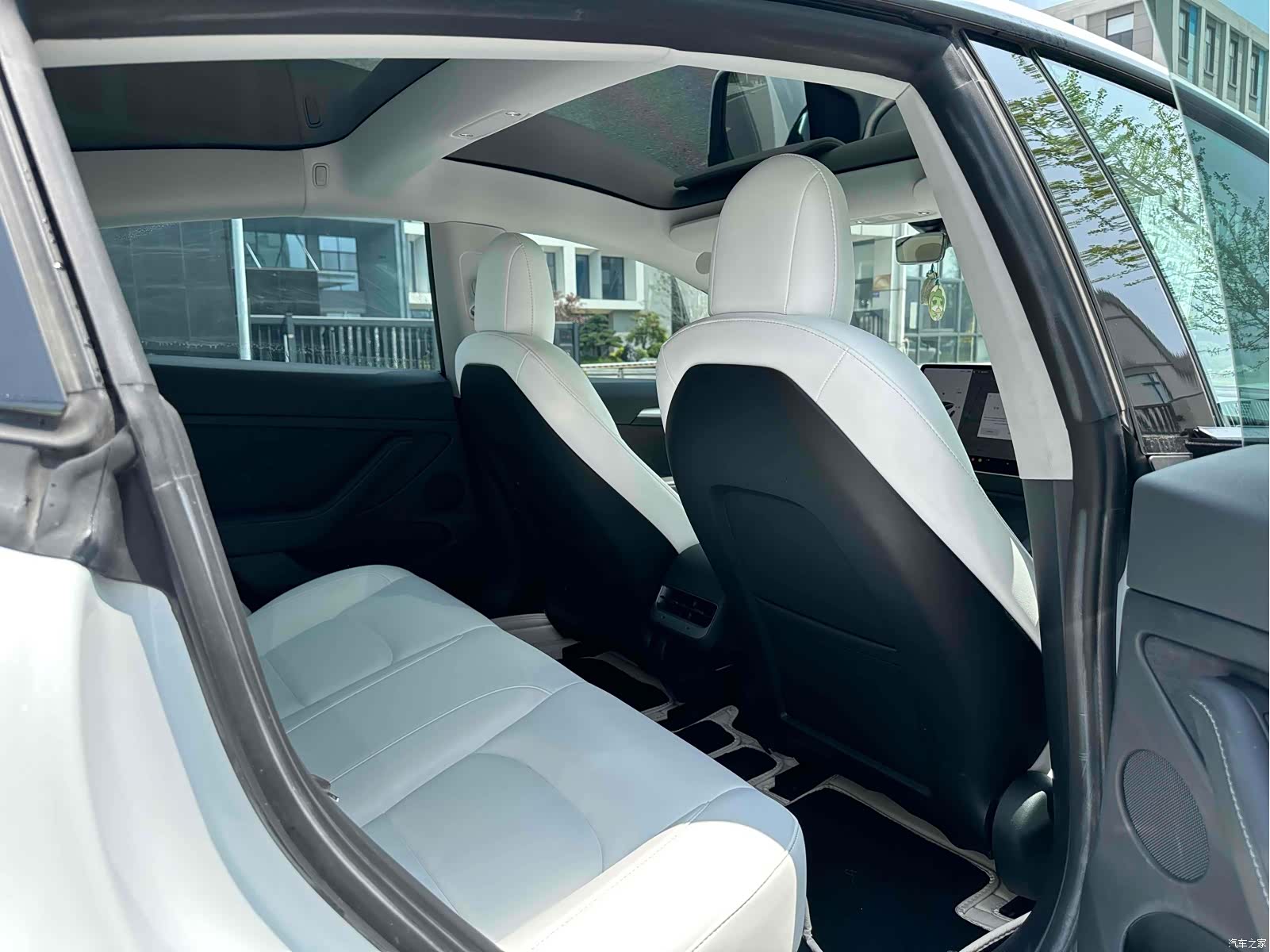 Tesla Model 3, 2020 8