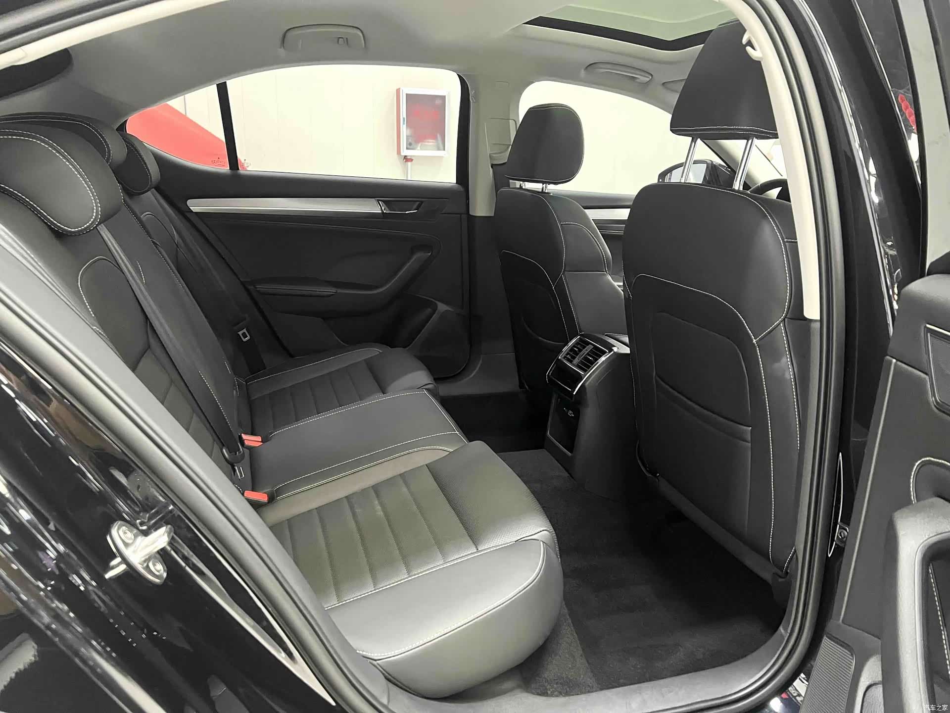 Skoda Superb, 2024 13
