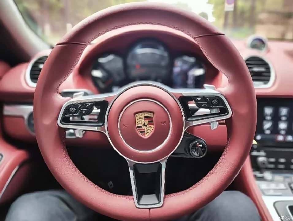 Porsche Boxster, 2022 все фото