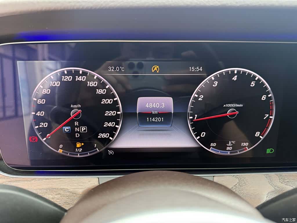 Mercedes-Benz E-Class, 2019 13