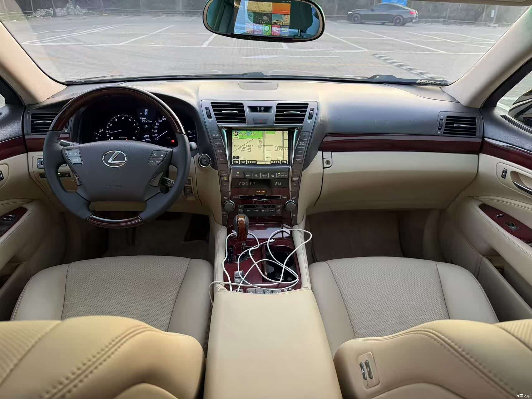 Lexus LS, 2008 9