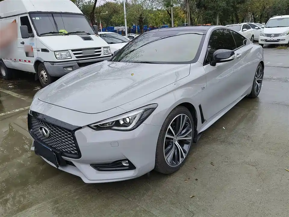 Infiniti Q60