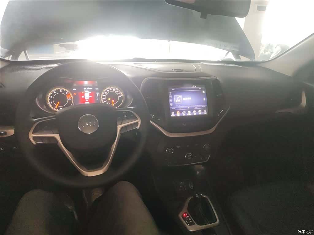 Jeep Cherokee, 2017 7