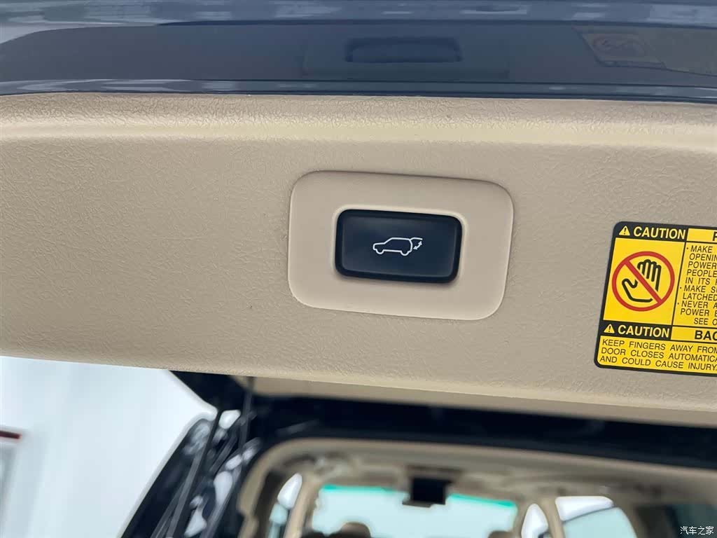 Toyota Alphard, 2011 21