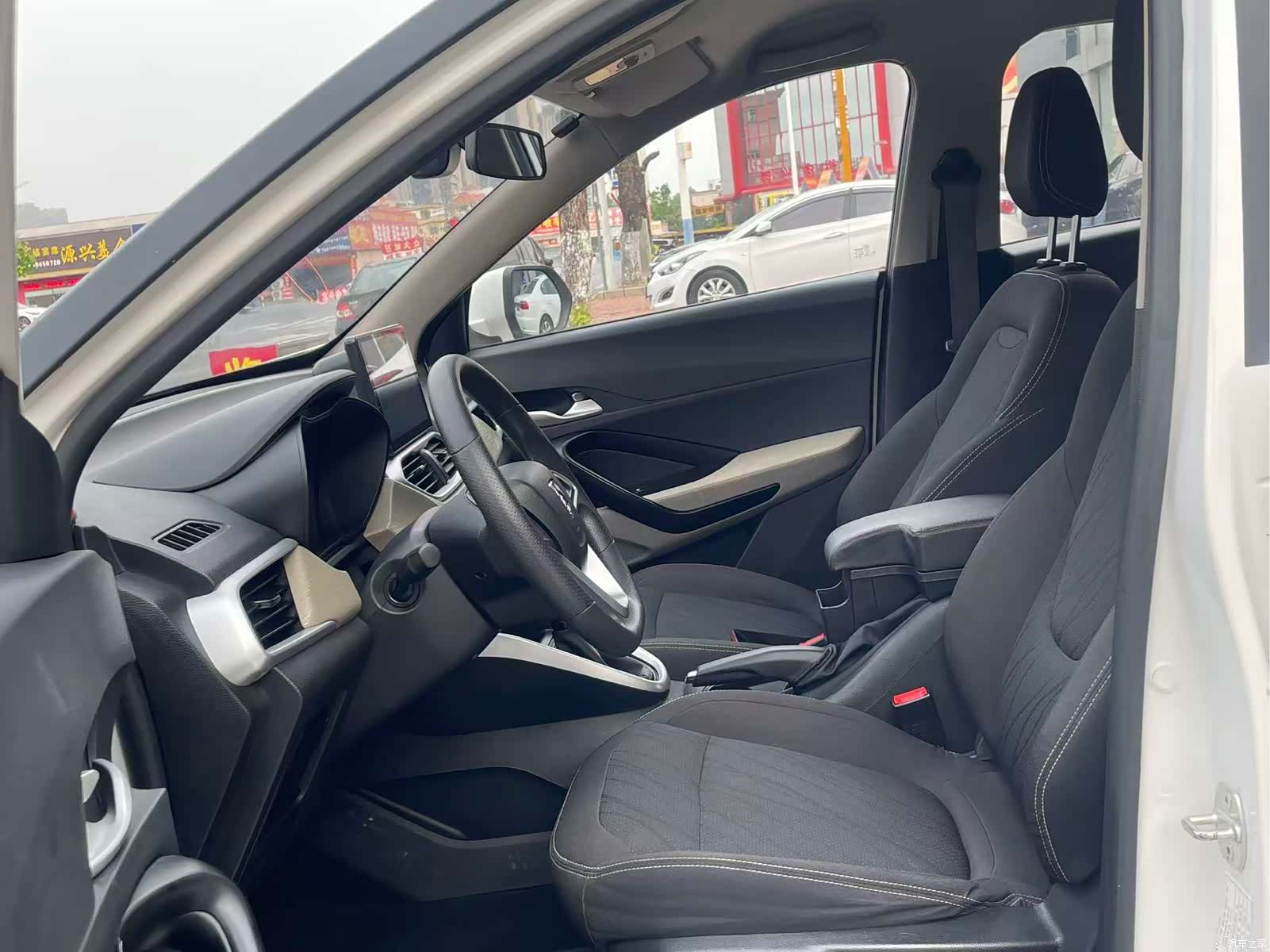 Wuling 510, 2020 4