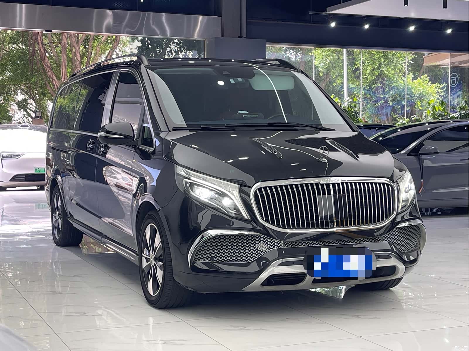 Mercedes-Benz V-Class, 2023 3