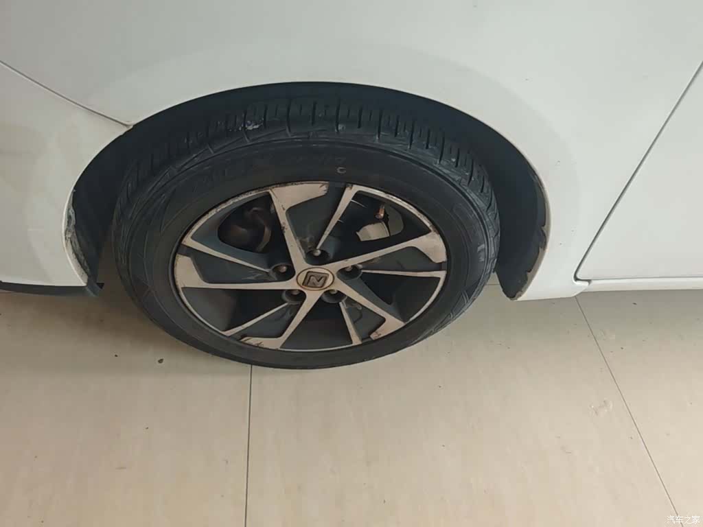 Zotye Z360, 2018 23