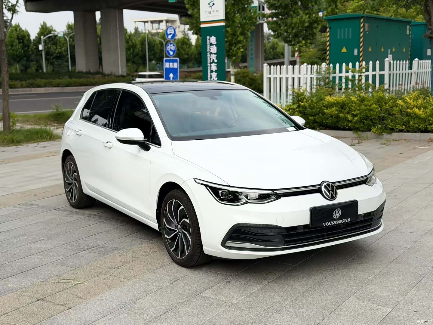 Volkswagen Golf, 2021 3