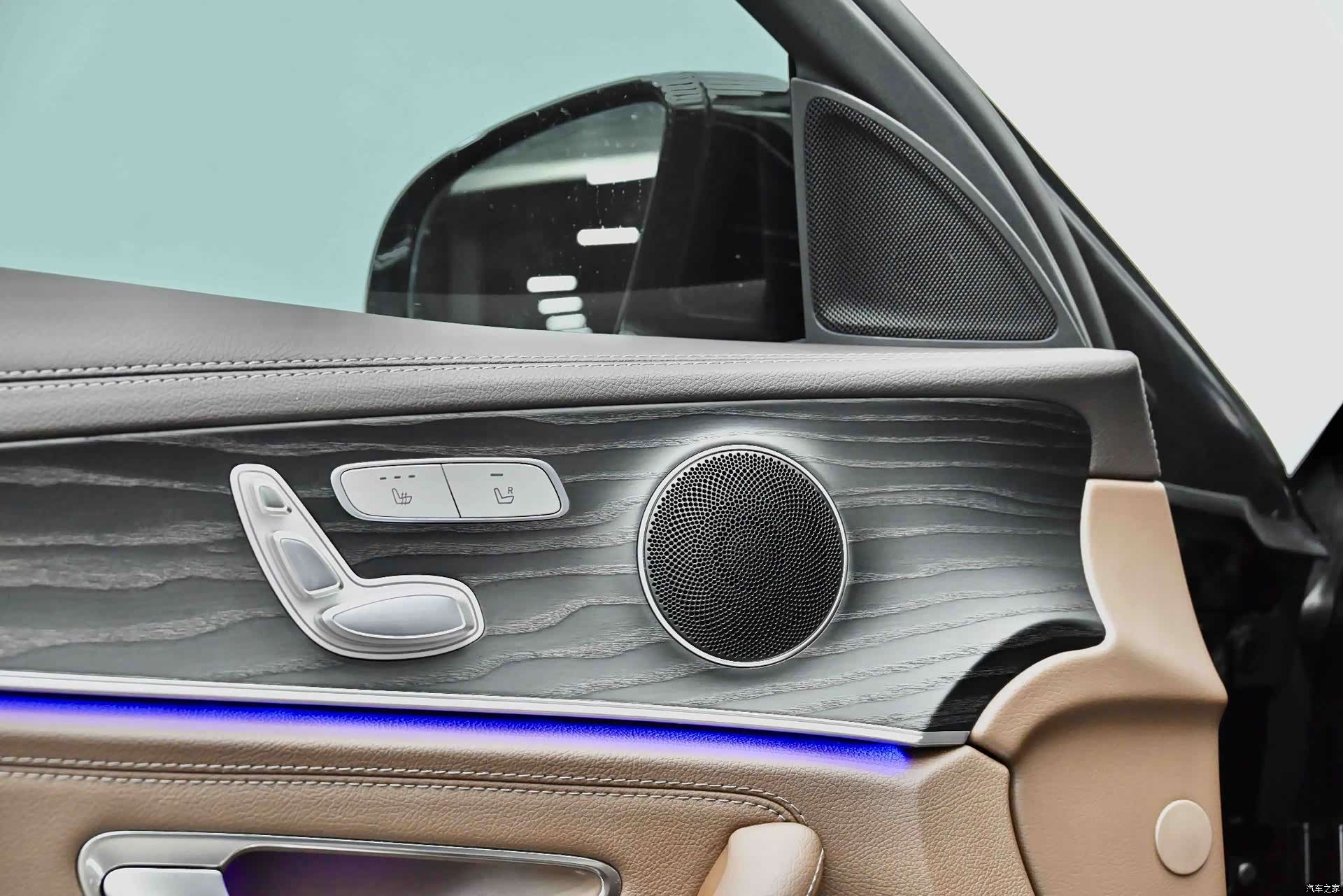 Mercedes-Benz E-Class, 2022 15
