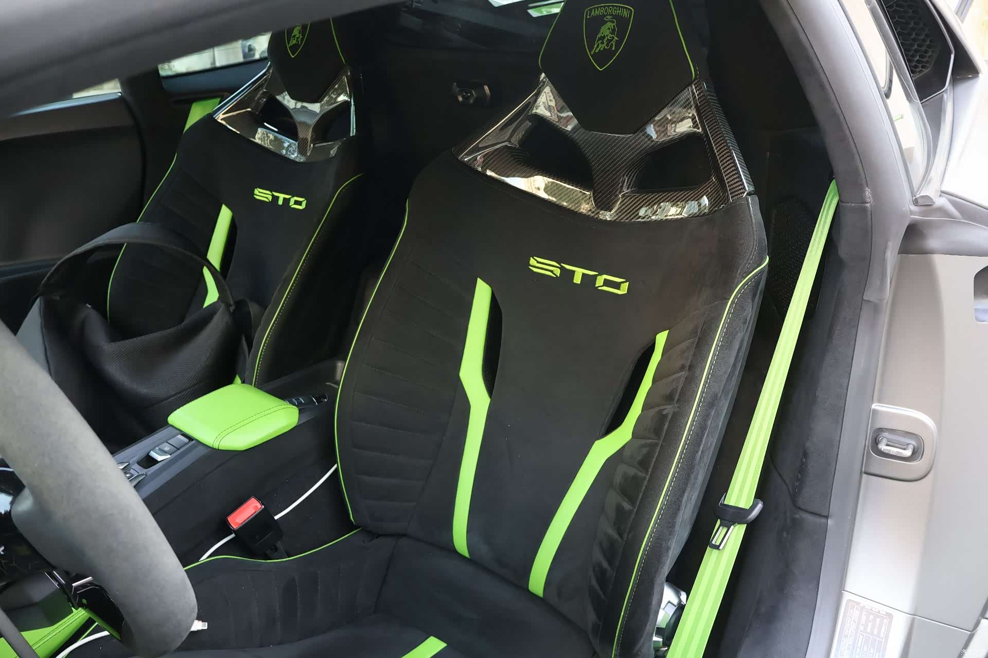 Lamborghini Huracán, 2022 6
