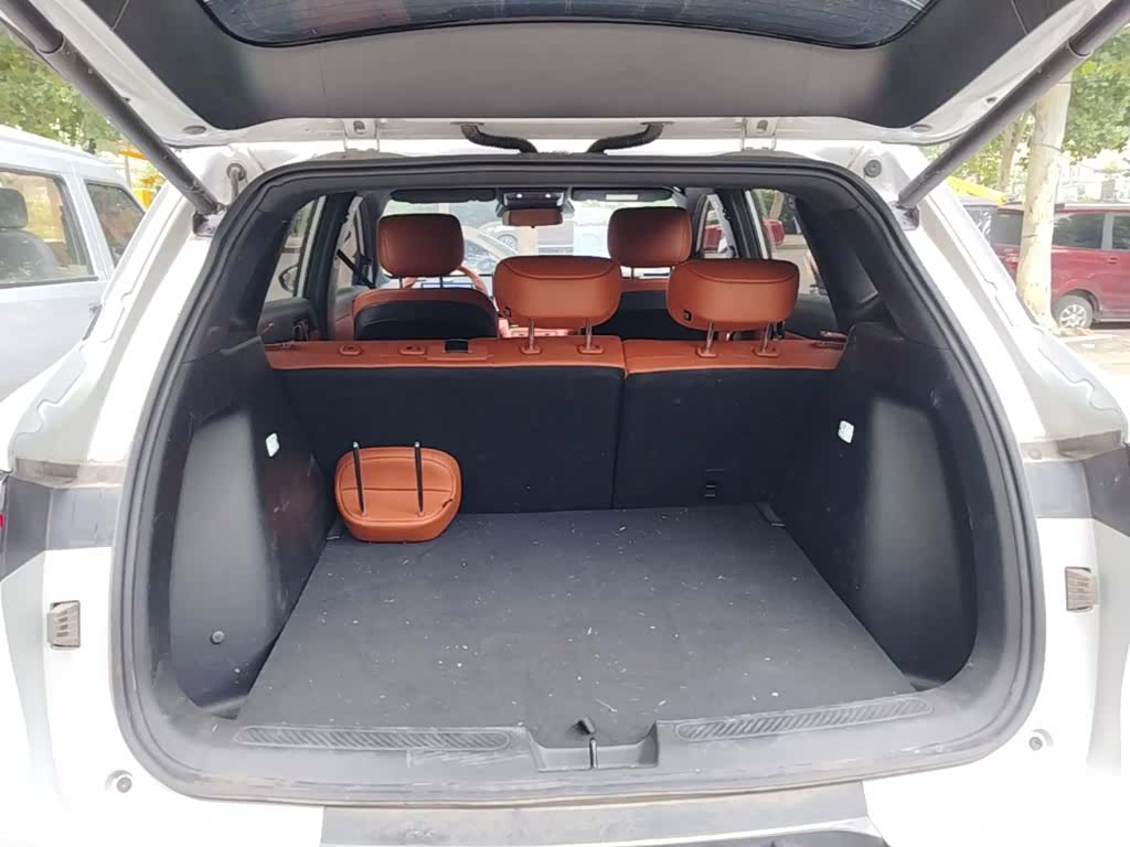 Wuling Starlight, 2025 19