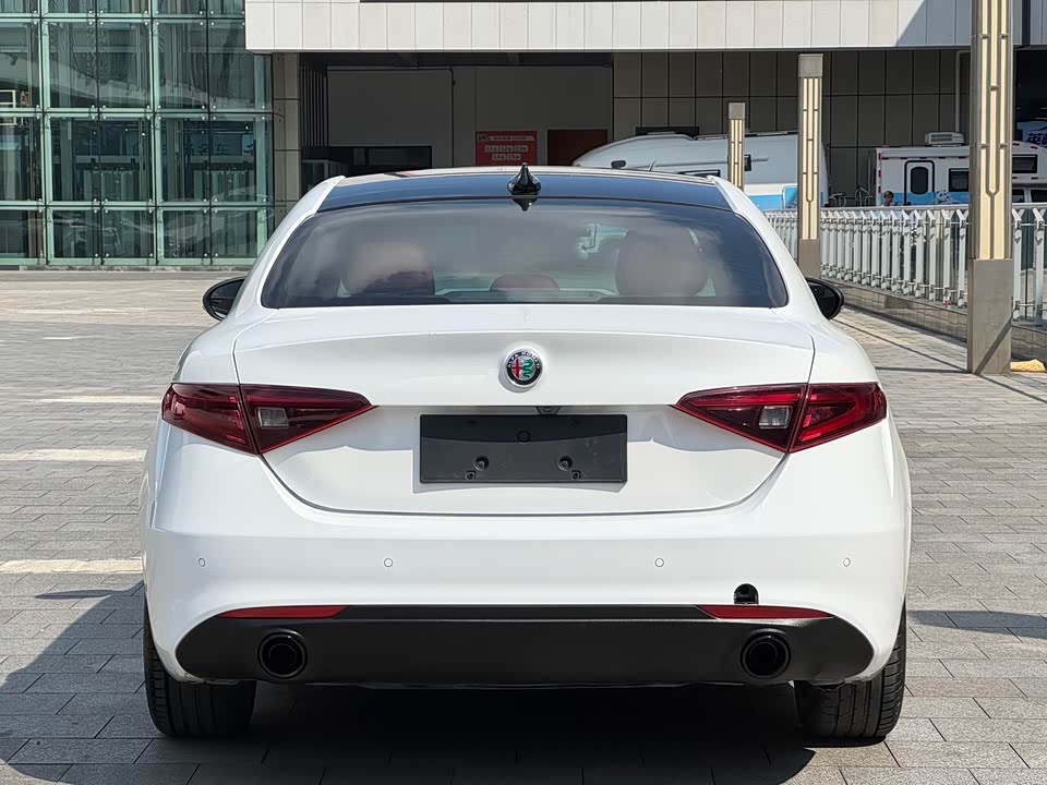 Alfa Romeo Giulia