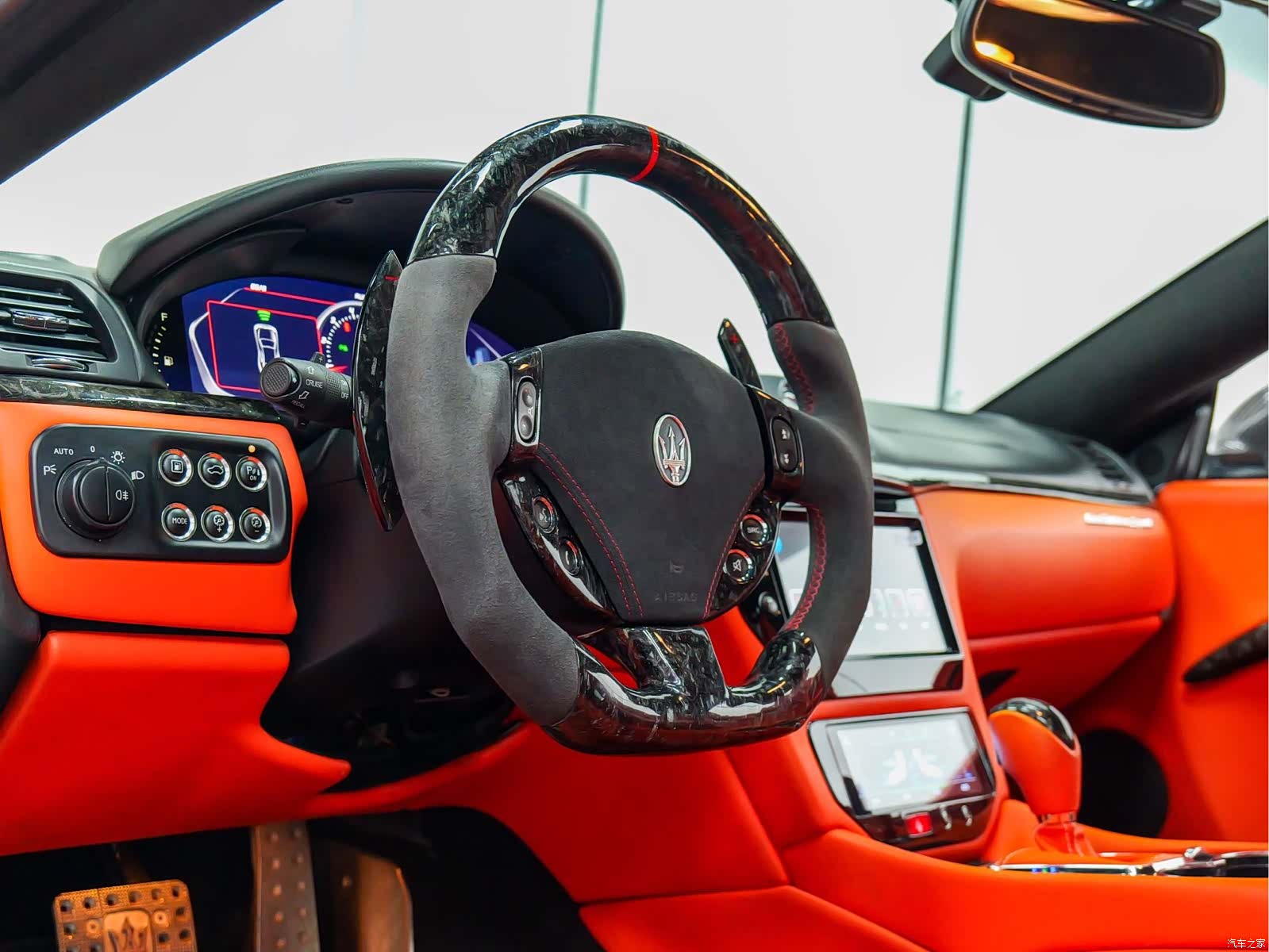 Maserati GranTurismo, 2013 9