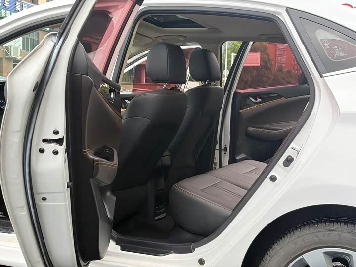Changan Eado DT 2018 1.6L МКПП zun xiang xing