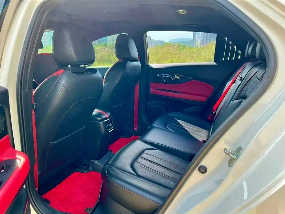 Trumpchi Shadow Leopard